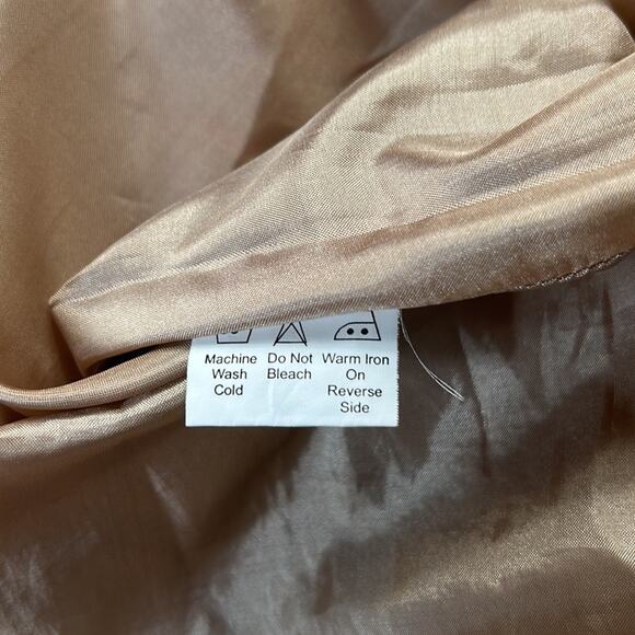 Shapes floral print satin sheath dress in pink, grey, tan, size small - Picture 9 of 10